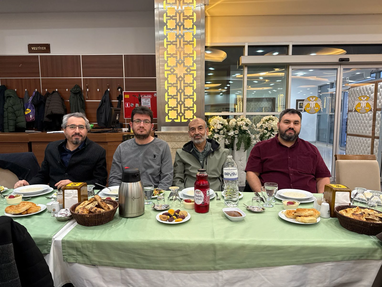 İLEDEP Hikme Öğrencileri İftar Sofrasında Bir Araya Geldi